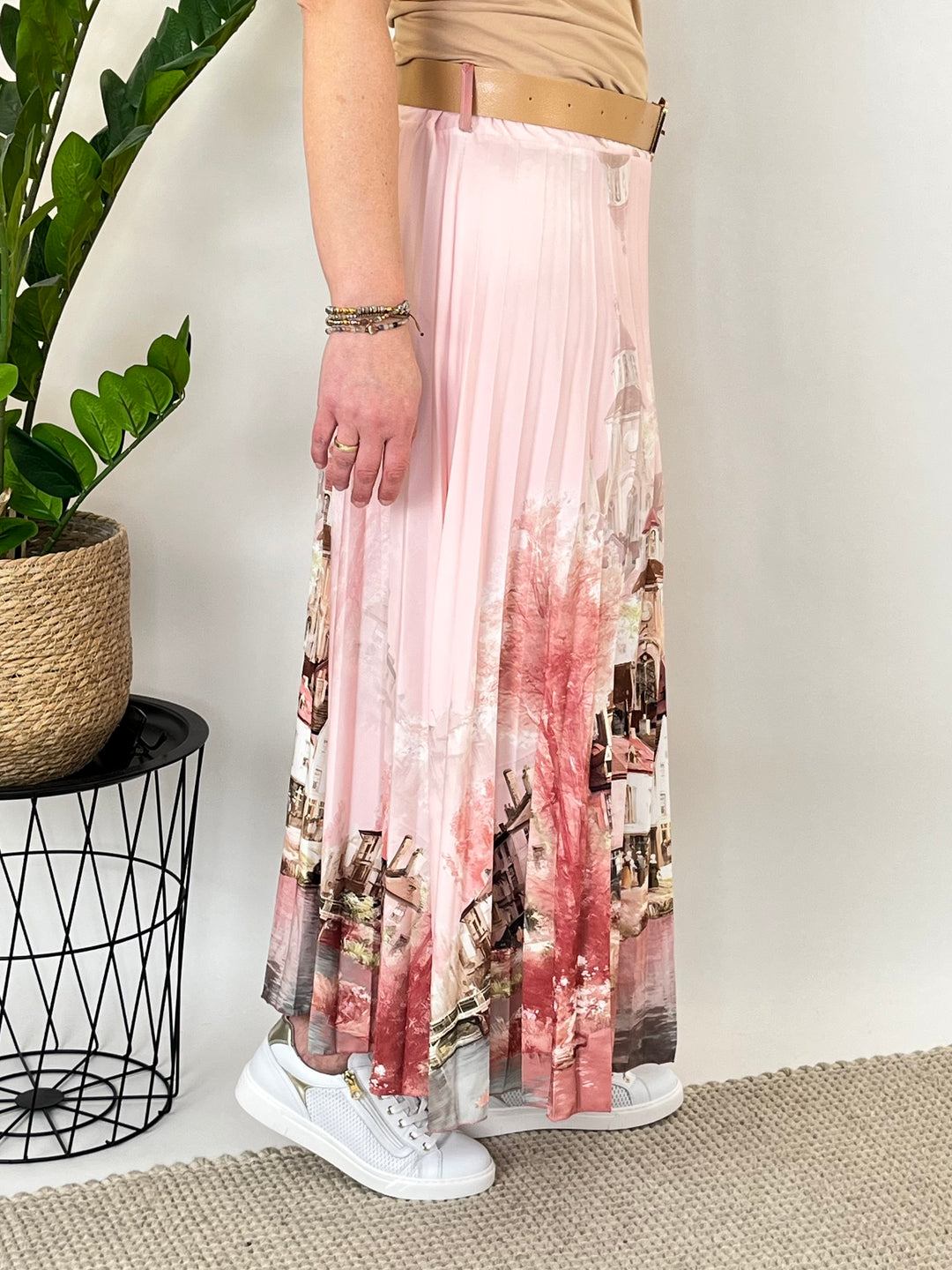 Plisseerock mit Landschaftsprint, rosa von Bella Vita - Mode & Lifestyle