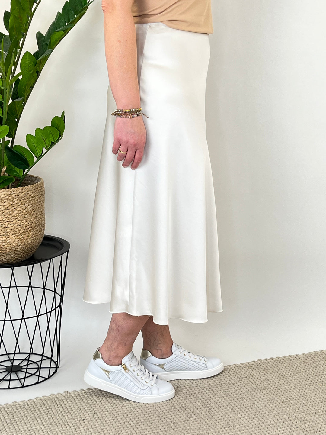 Satinrock, ecru von Bella Vita - Mode &amp; Lifestyle