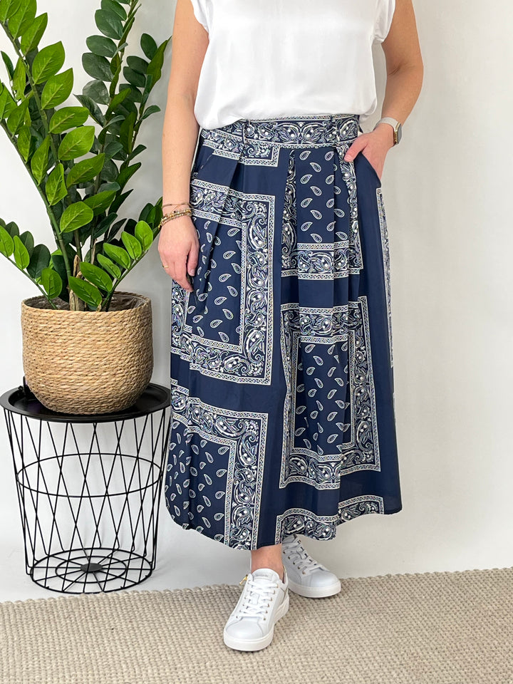 Rock im Tücherdruck, marine von Bella Vita - Mode & Lifestyle