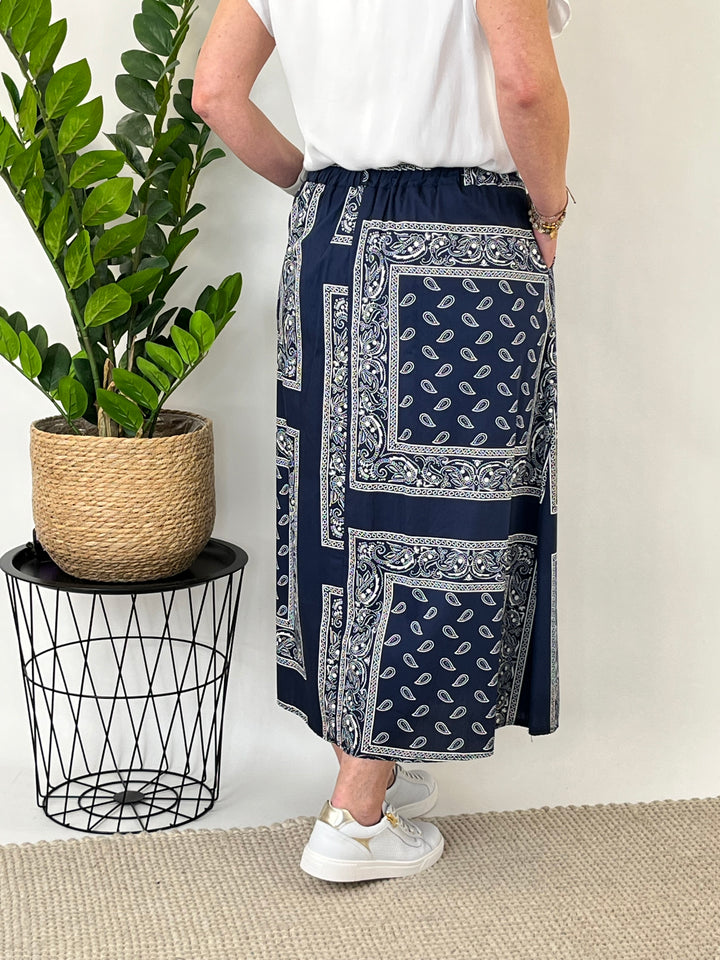 Rock im Tücherdruck, marine von Bella Vita - Mode & Lifestyle