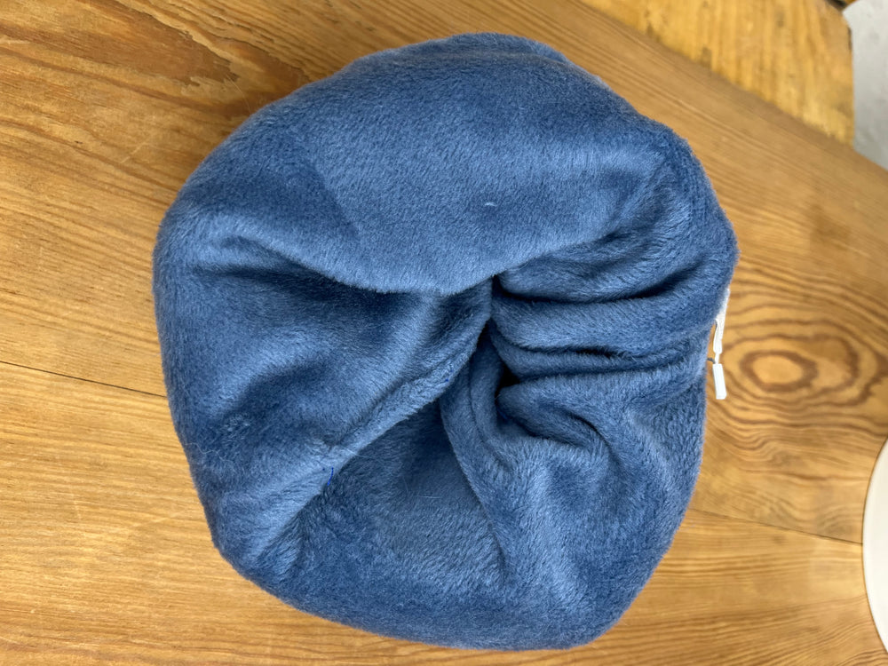 Strickmütze mit Strukturmuster, blau von Bella Vita - Mode & Lifestyle