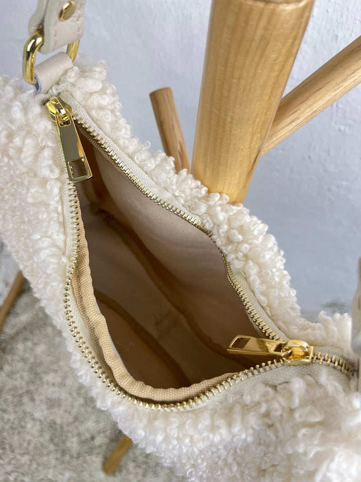Halbmondtasche mit Fellimitat, ecru von Bella Vita - Mode & Lifestyle