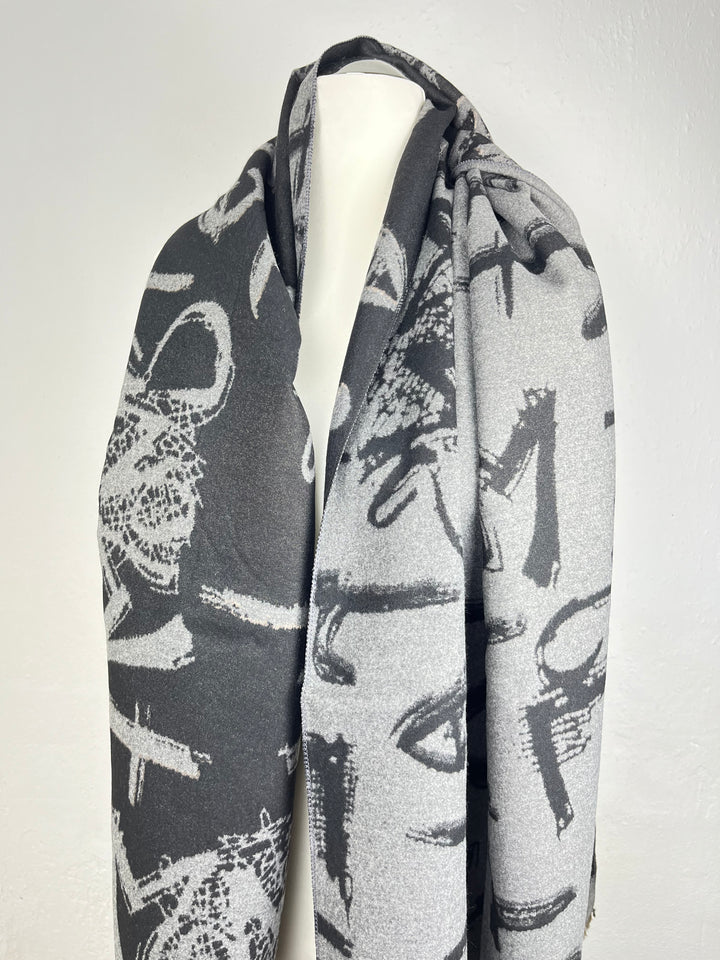 Schal mit Schriftmuster, anthrazit von Bella Vita - Mode & Lifestyle