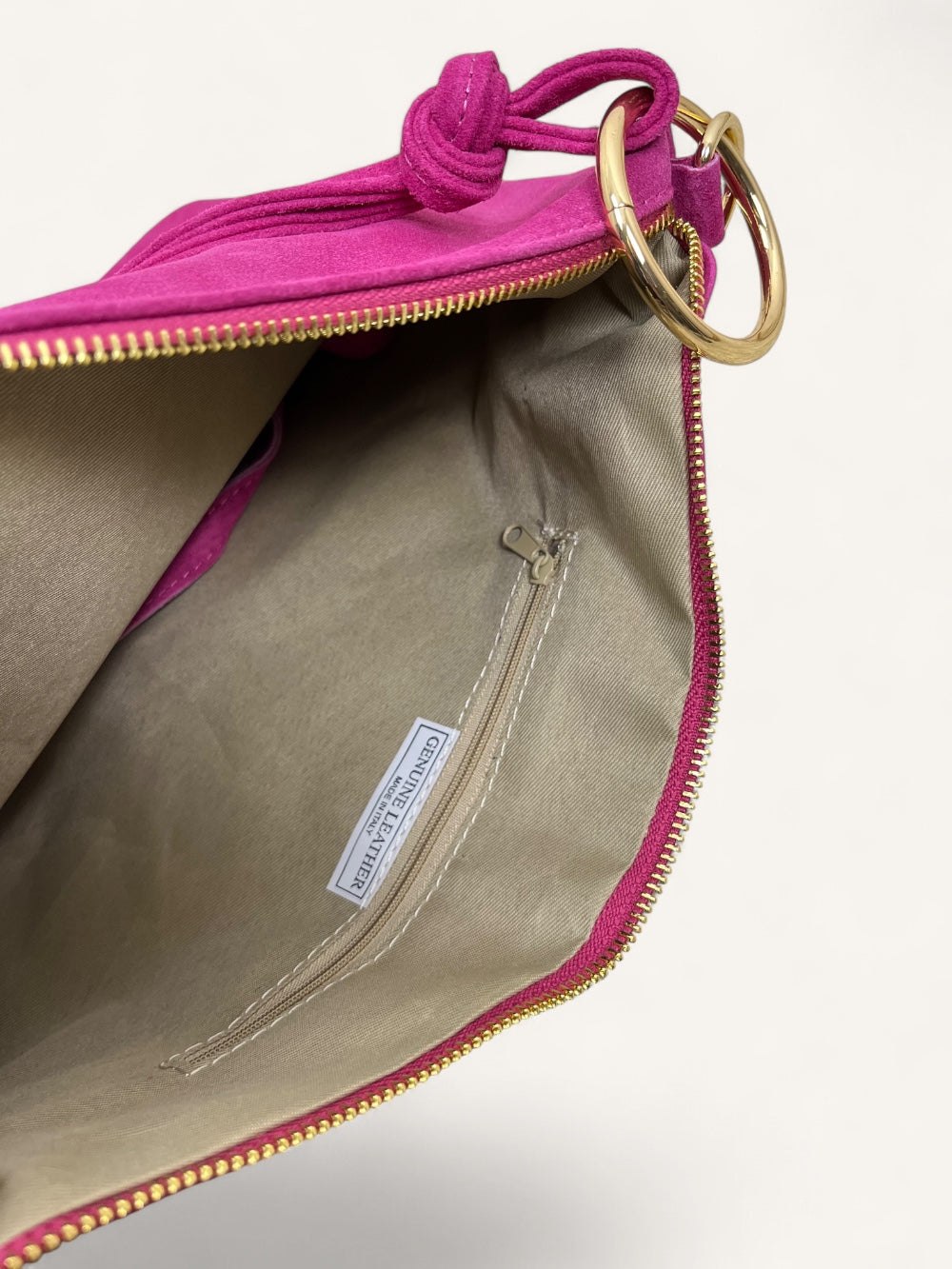 Wildleder-Tasche mit Goldringen, pink von Bella Vita - Mode & Lifestyle
