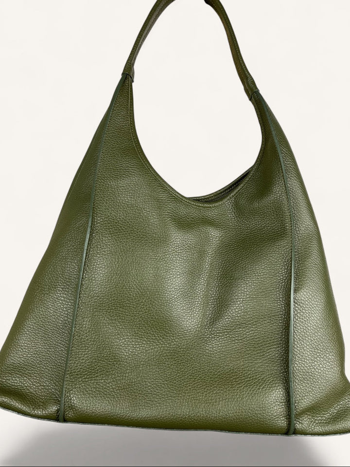 Schultertasche mit Ziernähten, khaki von Bella Vita - Mode & Lifestyle