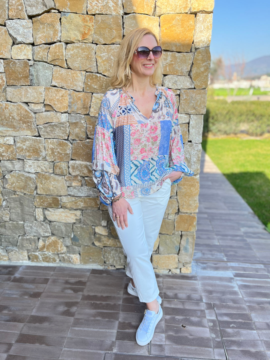 Bluse Patchwork-Print mit Seide, blau-rosé von Bella Vita - Mode &amp; Lifestyle