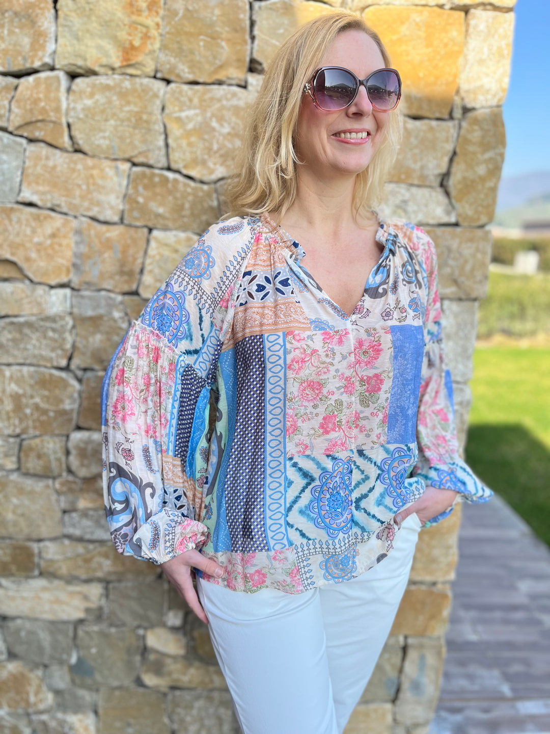 Bluse Patchwork-Print mit Seide, blau-rosé von Bella Vita - Mode &amp; Lifestyle