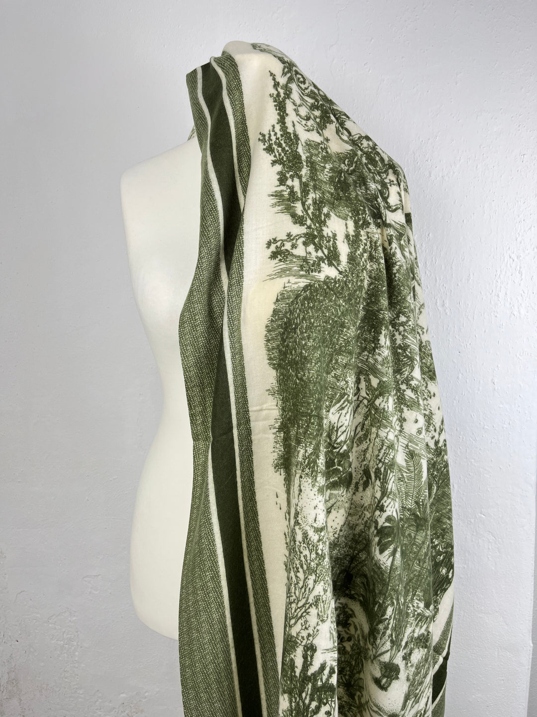 Schal "Landschaft", khaki von Bella Vita - Mode & Lifestyle