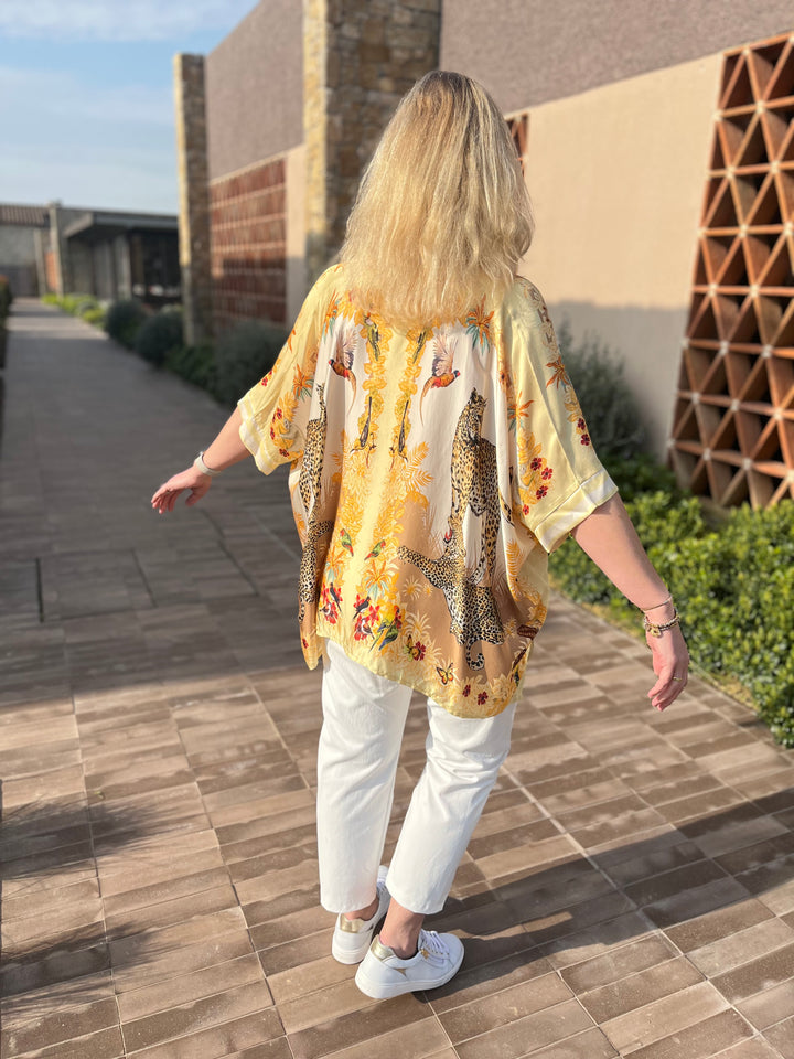 Tunikabluse mit Seide "Leo Jungle", vanillegelb von Bella Vita - Mode &amp; Lifestyle
