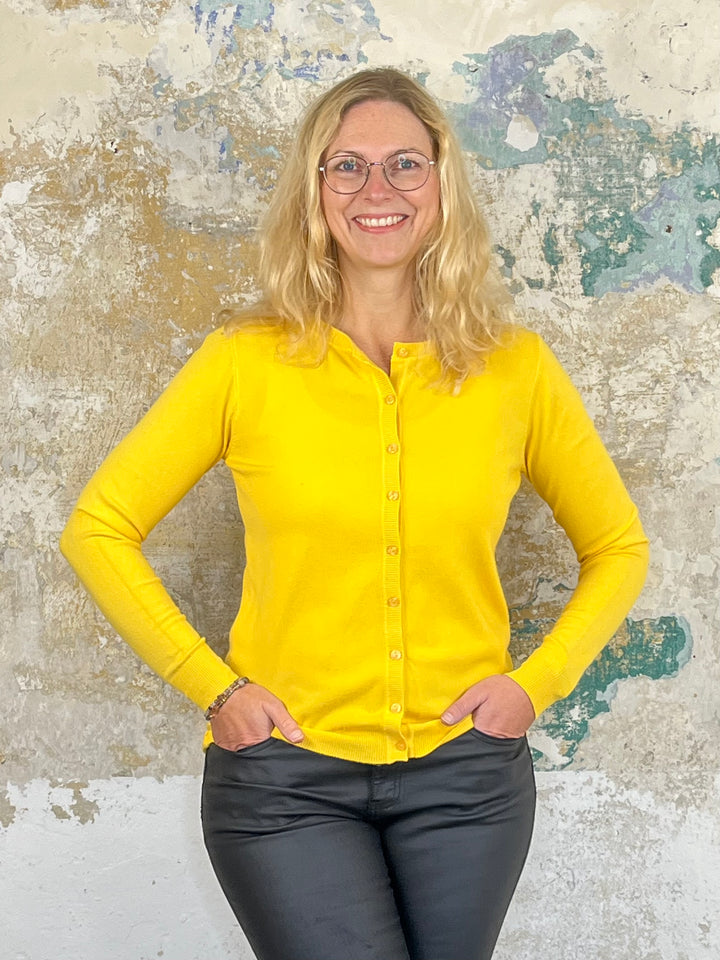 Cardigan mit Rundhals, gelb von Bella Vita - Mode & Lifestyle