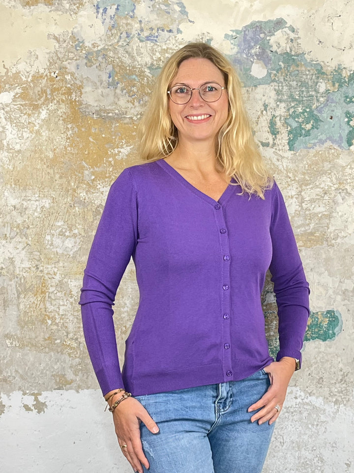 Cardigan V-Ausschnitt, lila von Bella Vita - Mode & Lifestyle