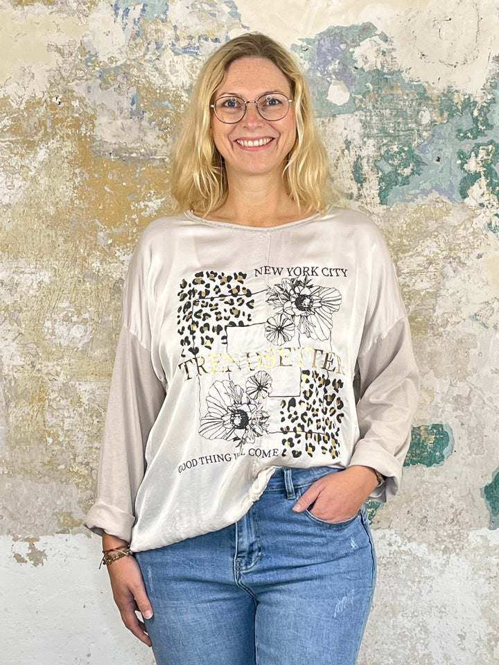 Shirt mit Frontdruck, beige von Bella Vita - Mode & Lifestyle