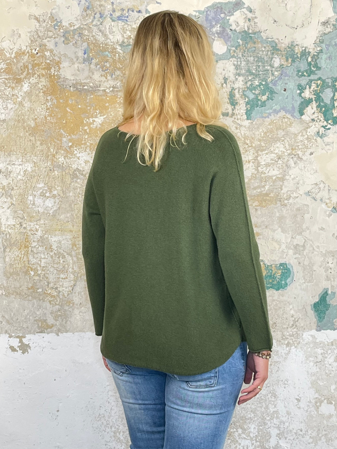 Pullover mit Frontdruck, khaki von Bella Vita - Mode & Lifestyle