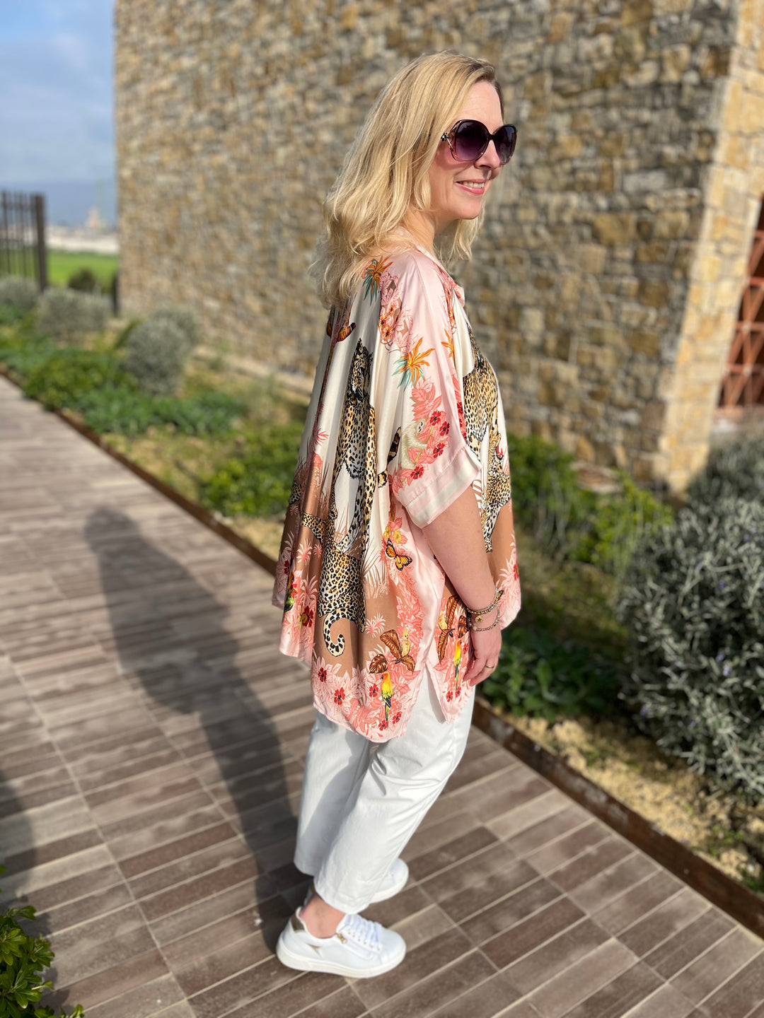 Tunikabluse mit Seide "Leo Jungle", rosa von Bella Vita - Mode &amp; Lifestyle