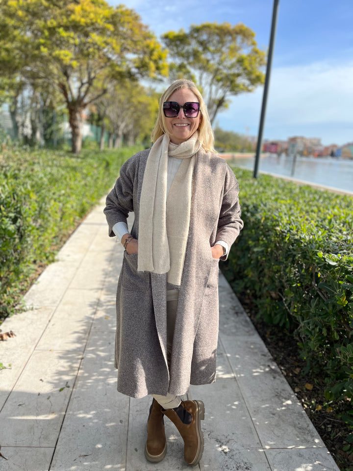 Mantel in Wolloptik mit Schalkragen, taupe von Bella Vita - Mode & Lifestyle