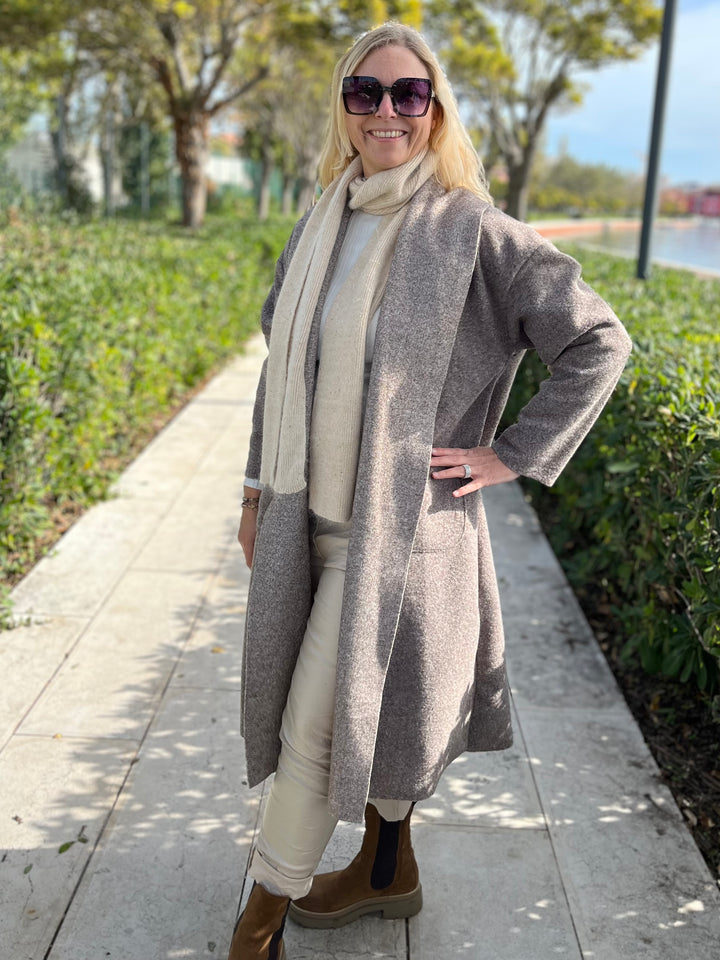 Mantel in Wolloptik mit Schalkragen, taupe von Bella Vita - Mode & Lifestyle