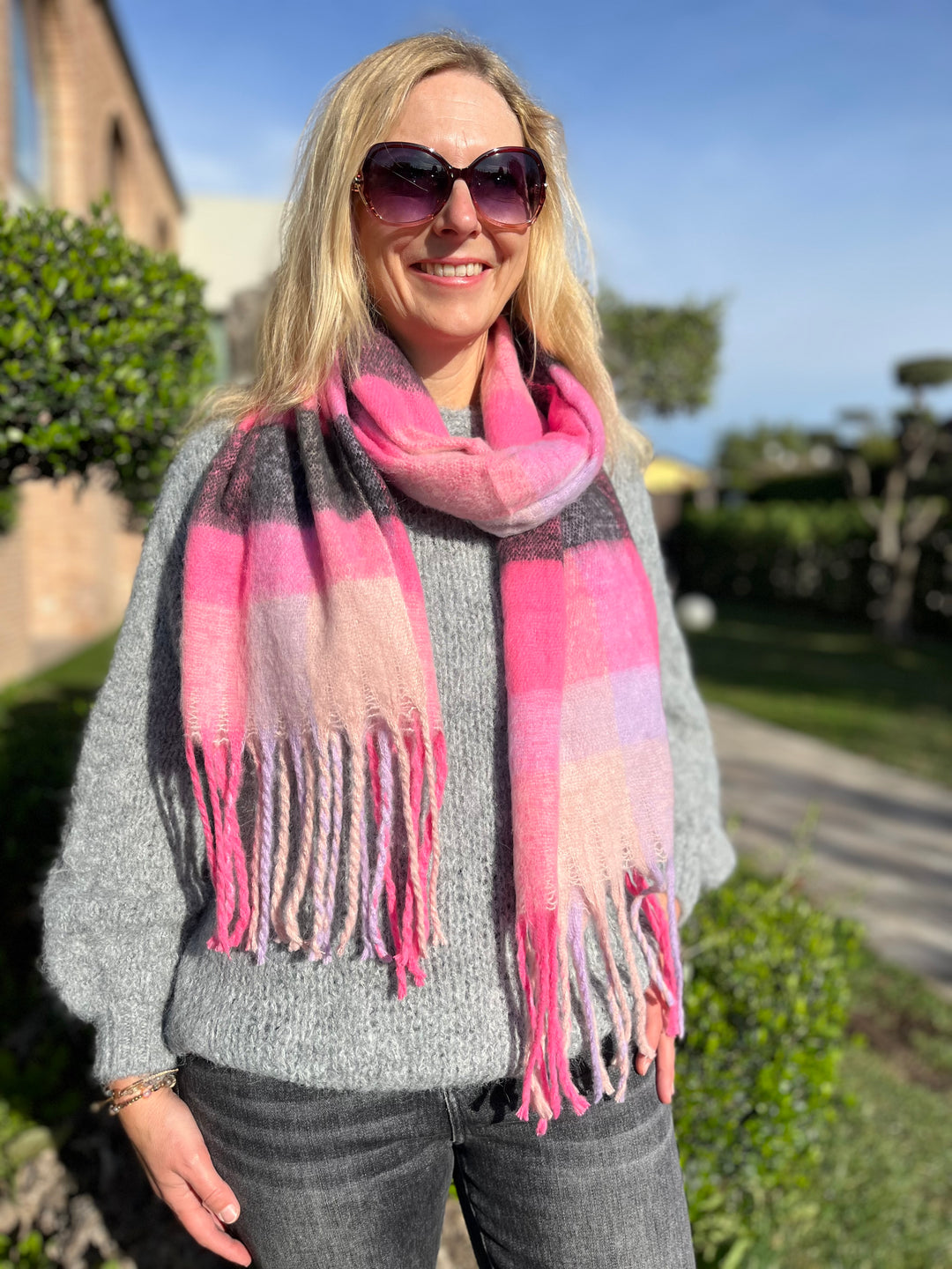 Karoschal mit Fransen,pink von Bella Vita - Mode & Lifestyle