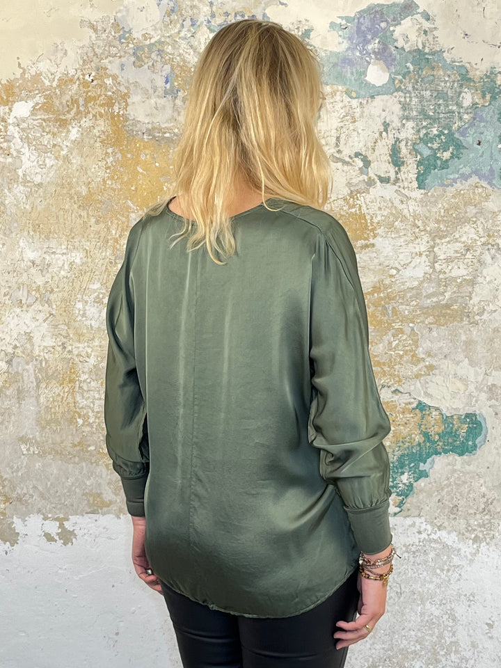 Langarm-Shirt mit Seide, khaki von Bella Vita - Mode & Lifestyle