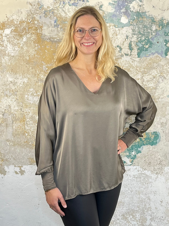 Langarm-Shirt mit Seide, taupe von Bella Vita - Mode & Lifestyle