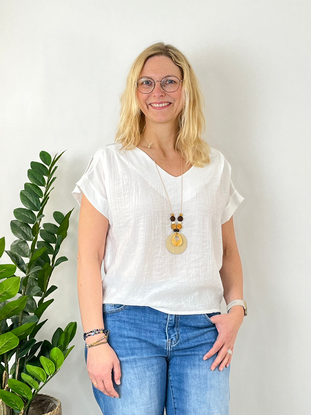Blusenshirt in Strukturware mit Zierkette, ecru von Bella Vita - Mode & Lifestyle