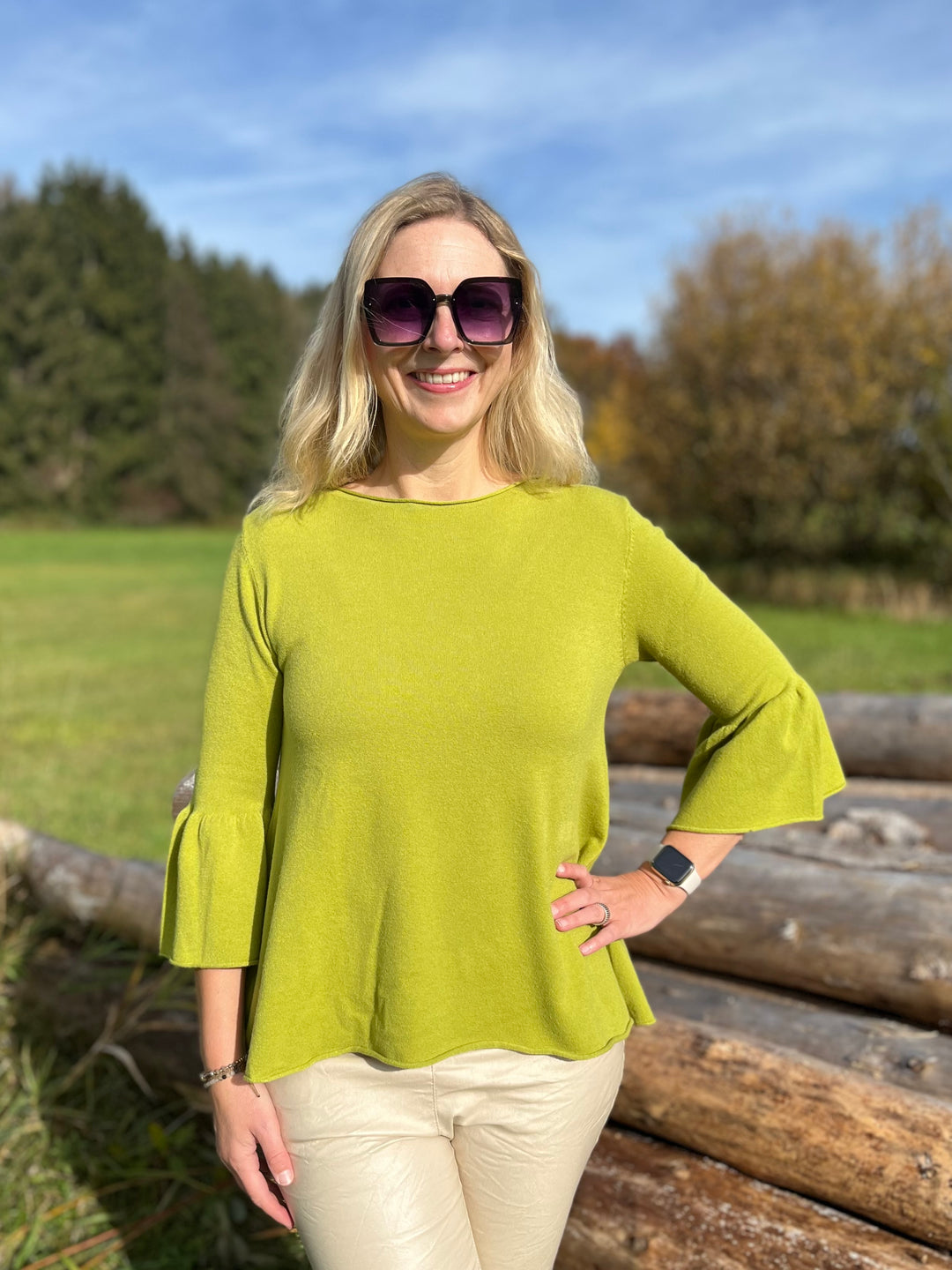 Pullover in A-Form mit Trompetenärmeln von Bella Vita - Mode & Lifestyle