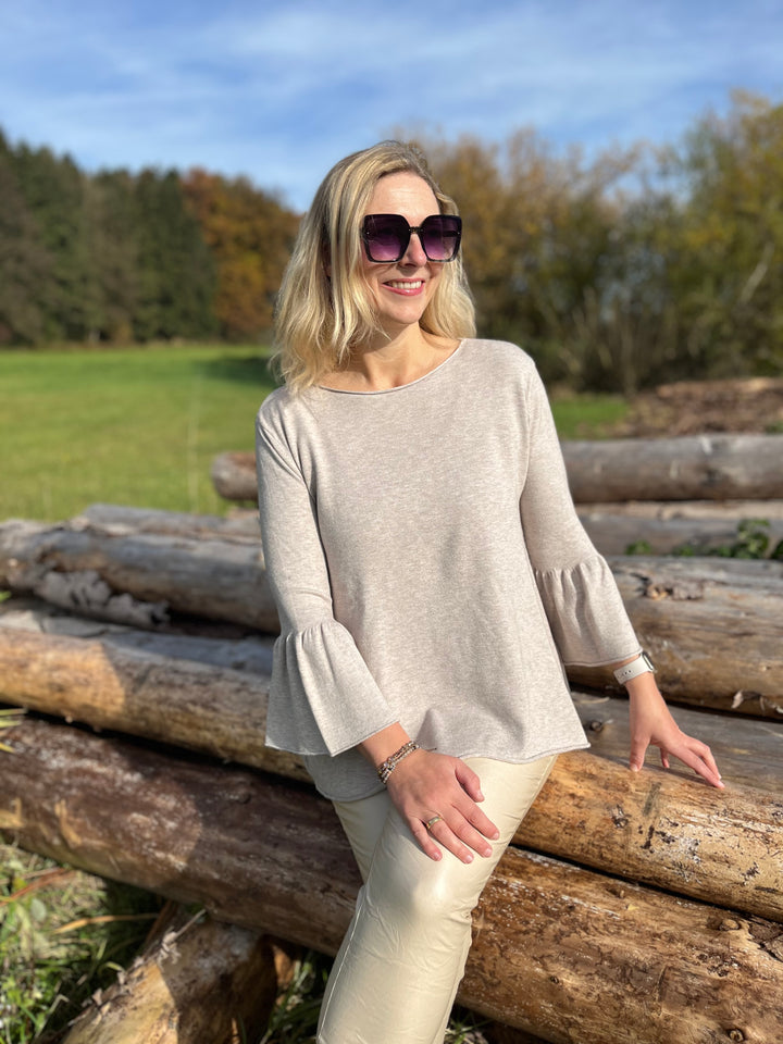 Pullover in A-Form mit Trompetenärmeln von Bella Vita - Mode & Lifestyle