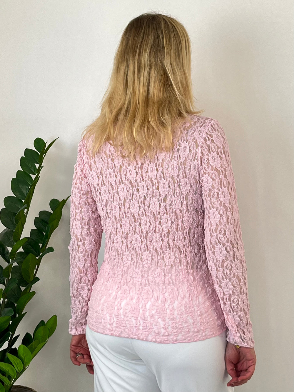 Spitzenshirt mit Rundhals, rosa von Bella Vita - Mode & Lifestyle