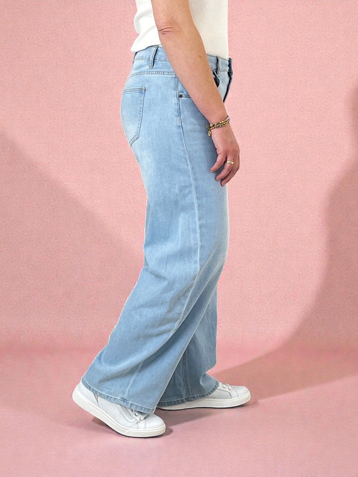 Wide-Leg-Jeans, blue bleached von Bella Vita - Mode &amp; Lifestyle