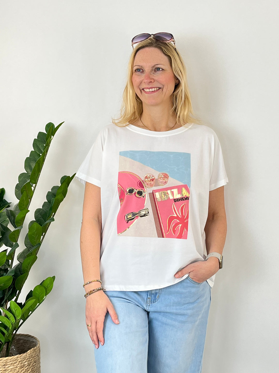 Oversize-Shirt "Ibiza", weiß-rosa-hellblau von Bella Vita - Mode & Lifestyle