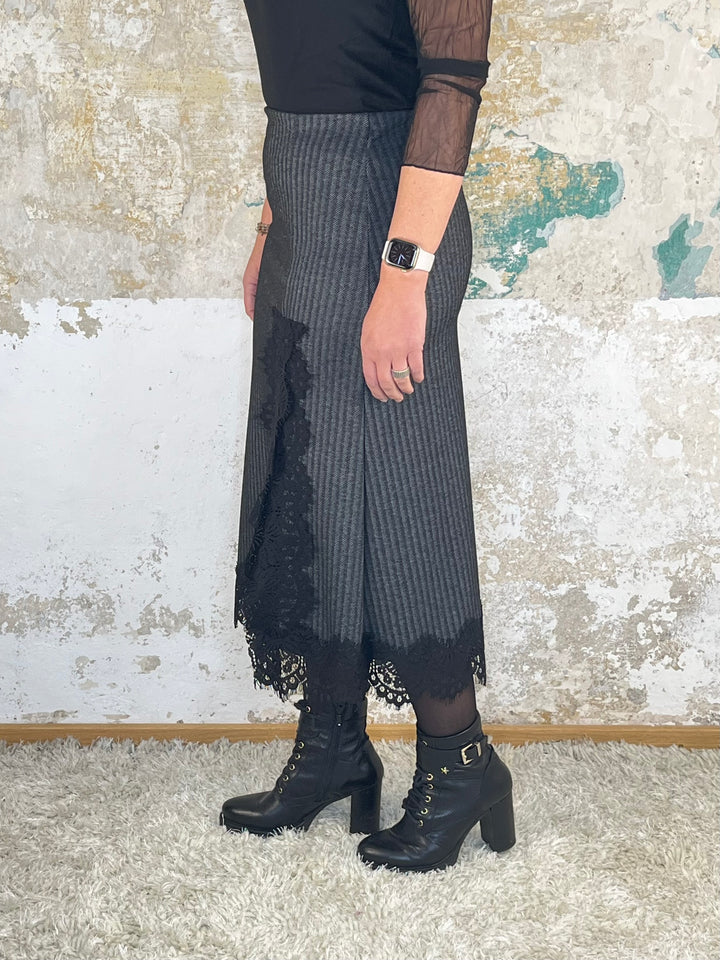 Rock mit Spitzenbesatz, anthrazit von Bella Vita - Mode & Lifestyle