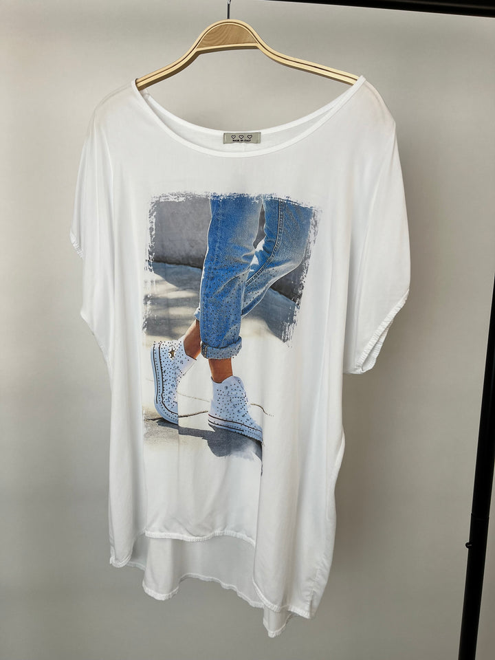 Shirt „Sneaker“ mit Glitzersteinchen, blau von Bella Vita - Mode &amp; Lifestyle