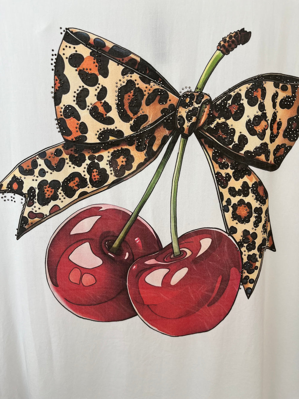 Shirt „Cherry“ mit Glitzersteinchen, rot von Bella Vita - Mode & Lifestyle