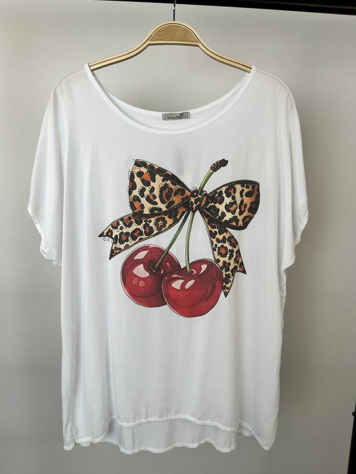Shirt „Cherry“ mit Glitzersteinchen, rot von Bella Vita - Mode &amp; Lifestyle