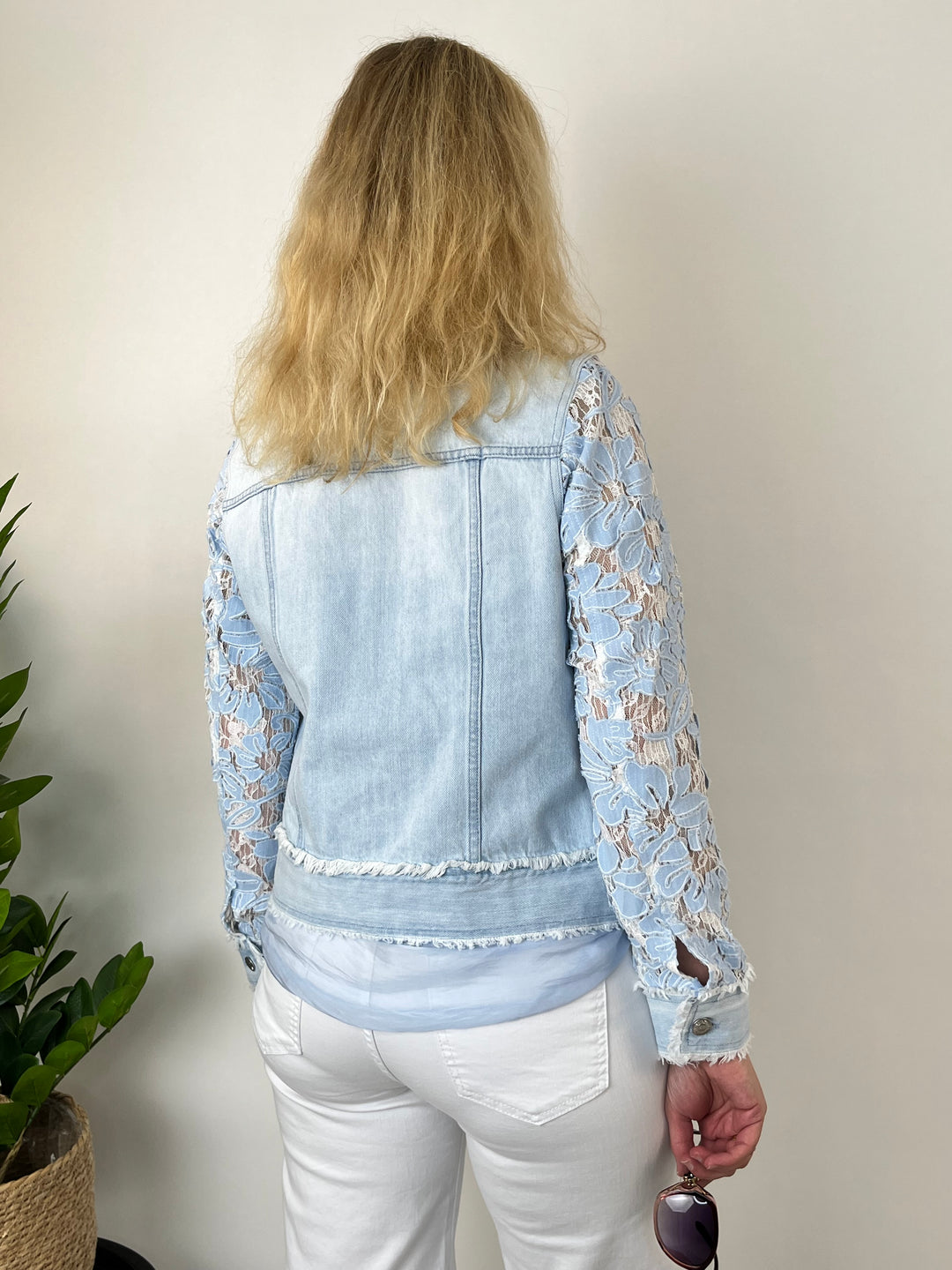 Jeansjacke Blue Romance, blue denim von Bella Vita - Mode &amp; Lifestyle