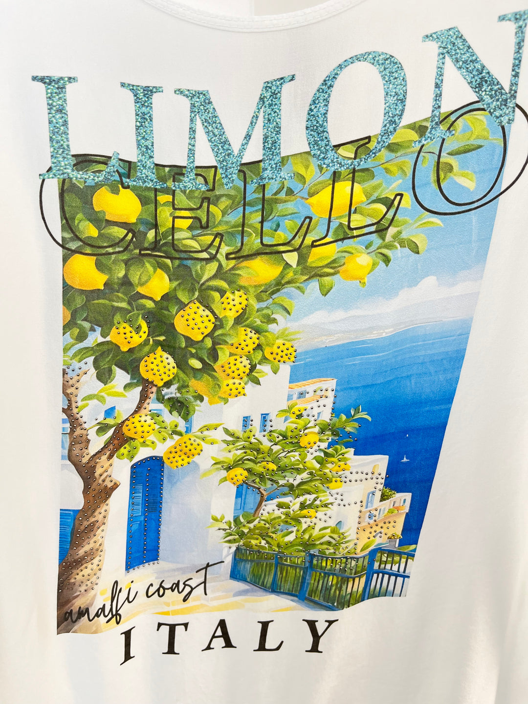 Shirt „Amalfi Coast“ mit Glitzersteinchen, blau-gelb von Bella Vita - Mode & Lifestyle