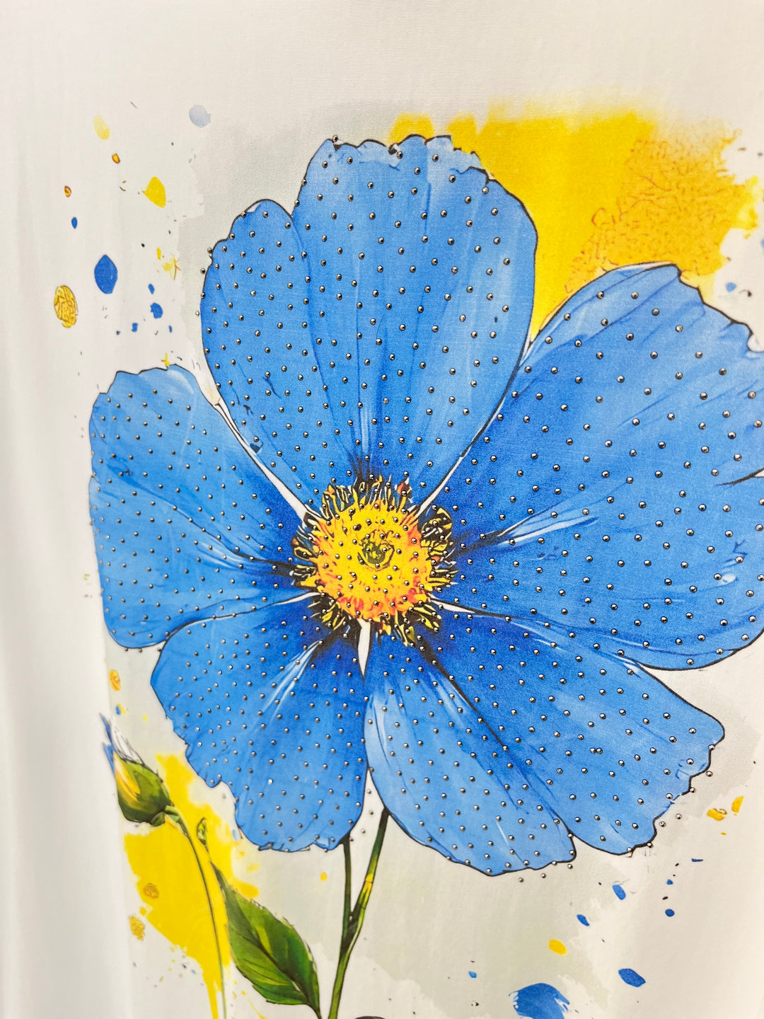 Shirt „Flower“ mit Glitzersteinchen, blau von Bella Vita - Mode &amp; Lifestyle