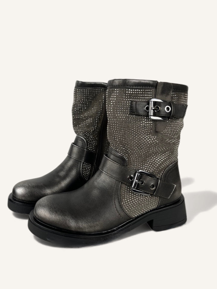 Boots mit Nietenbesatz, anthrazit von Bella Vita - Mode & Lifestyle