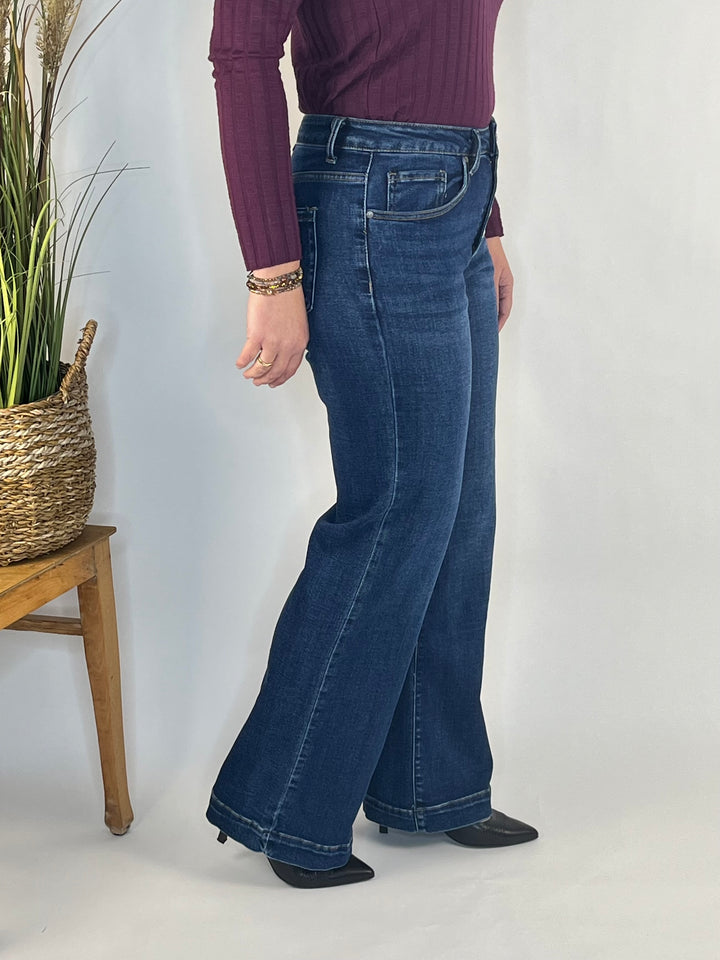 Jeans in Marleneform, dark blue von Bella Vita - Mode & Lifestyle