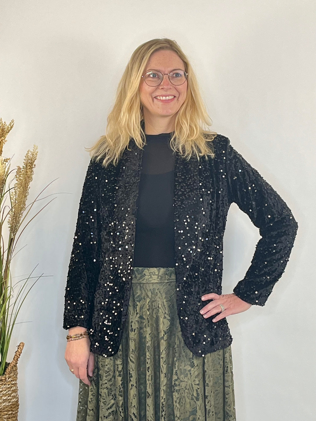 Paillettenblazer, schwarz von Bella Vita - Mode & Lifestyle