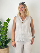 Leinentop mit Zierknopf, beige von Bella Vita - Mode & Lifestyle
