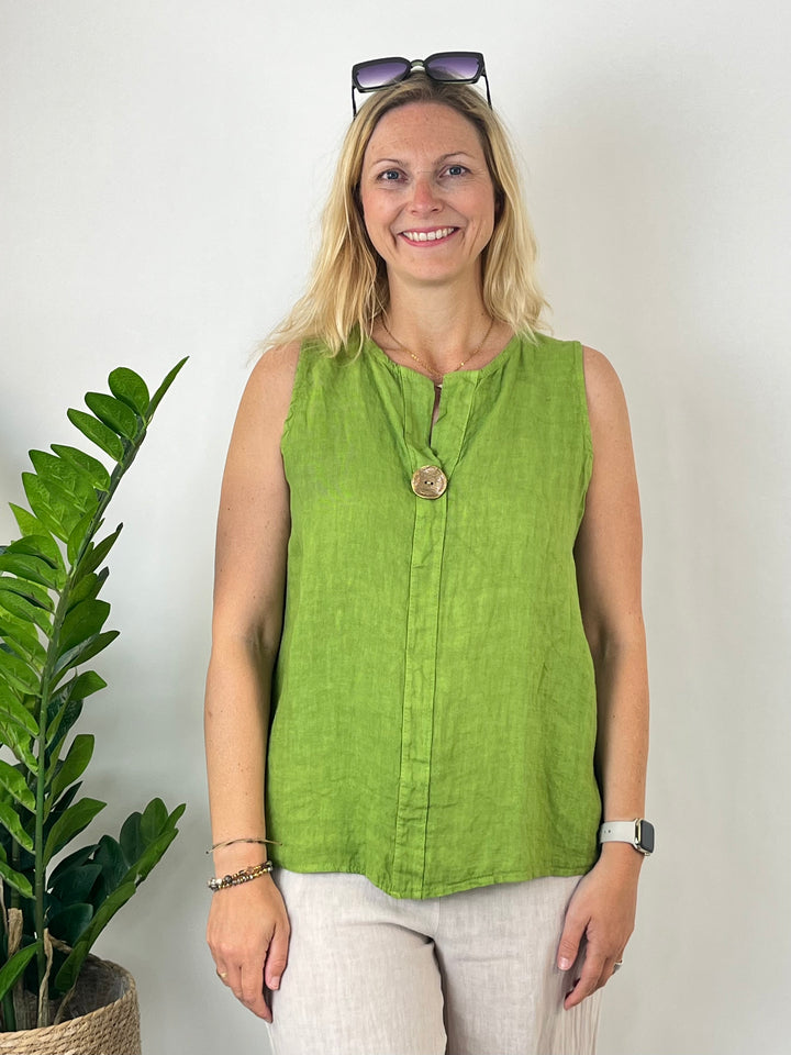 Leinentop mit Zierknopf, grün von Bella Vita - Mode &amp; Lifestyle