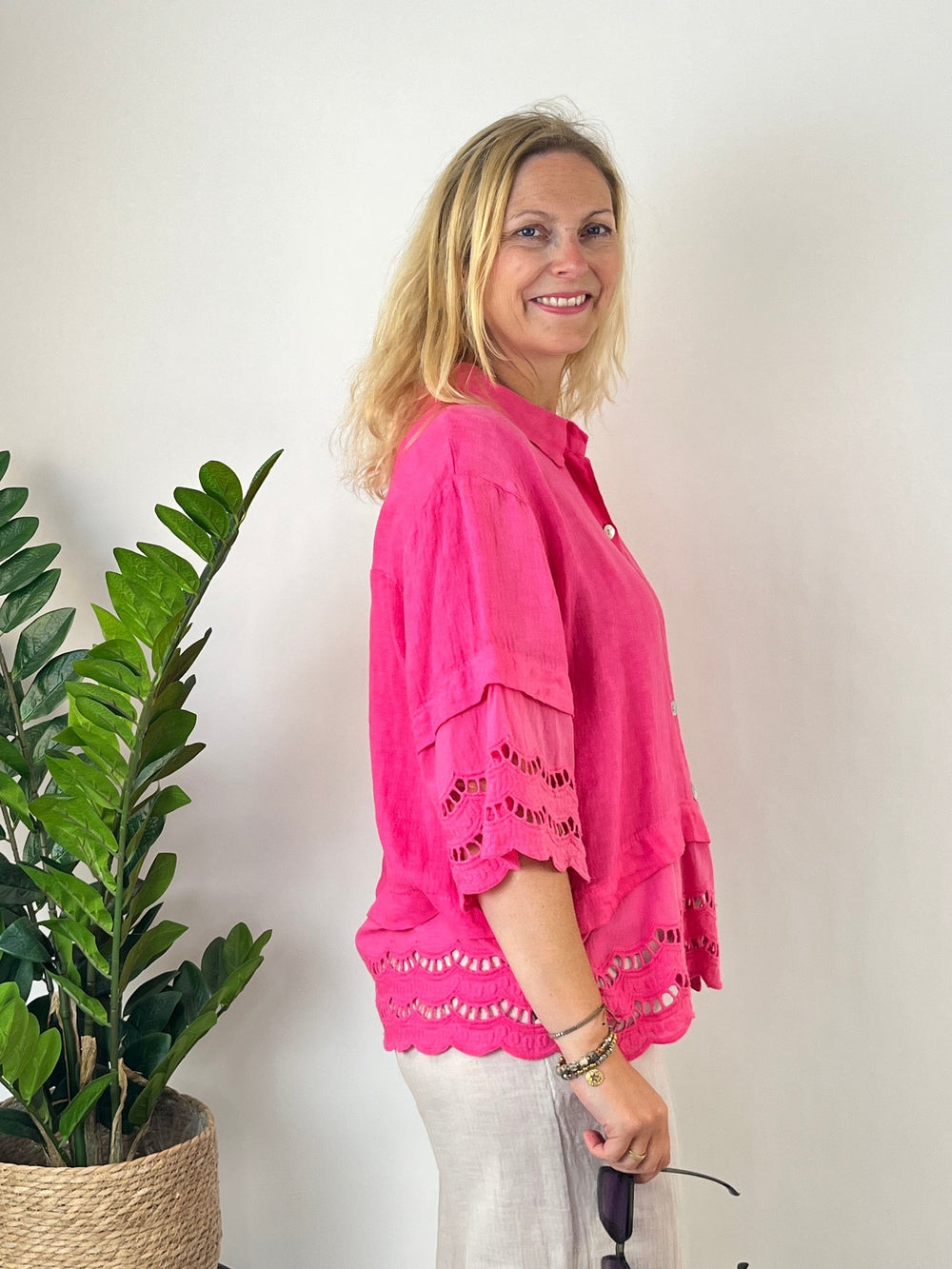 Leinenbluse mit Lochstickerei, pink von Bella Vita - Mode & Lifestyle