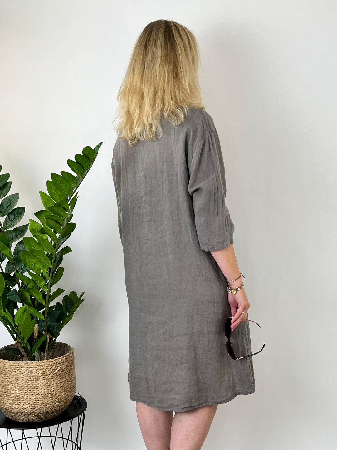 Leinenkleid "Natural Chic", taupe von Bella Vita - Mode &amp; Lifestyle
