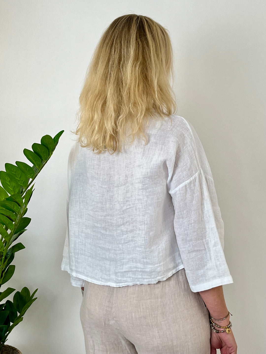 Leinenkurzbluse mit Reverskragen, weiß von Bella Vita - Mode &amp; Lifestyle
