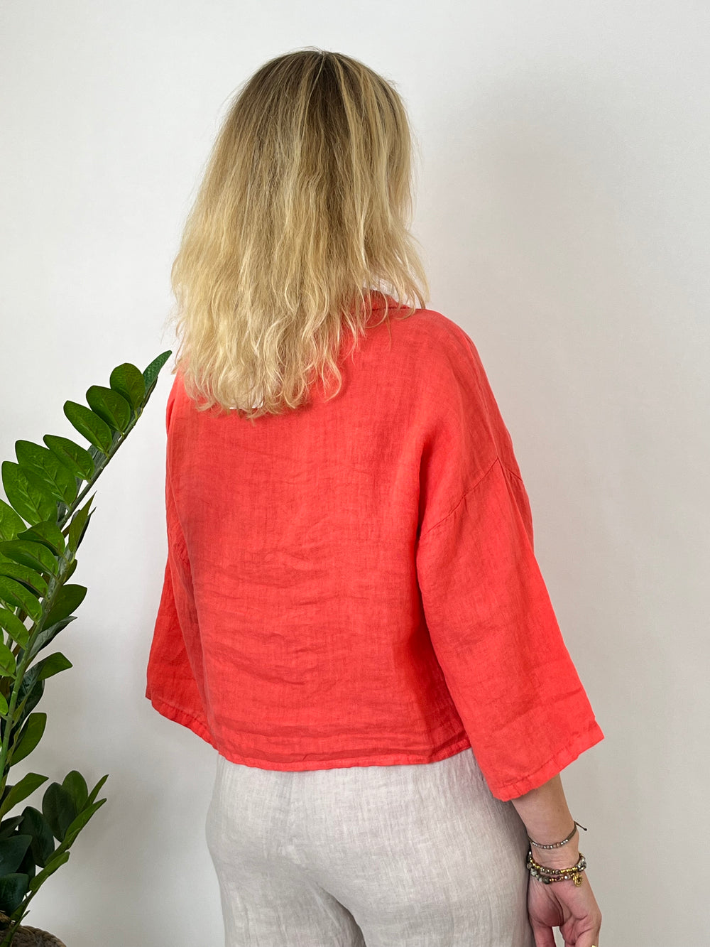 Leinenkurzbluse mit Reverskragen, koralle von Bella Vita - Mode & Lifestyle