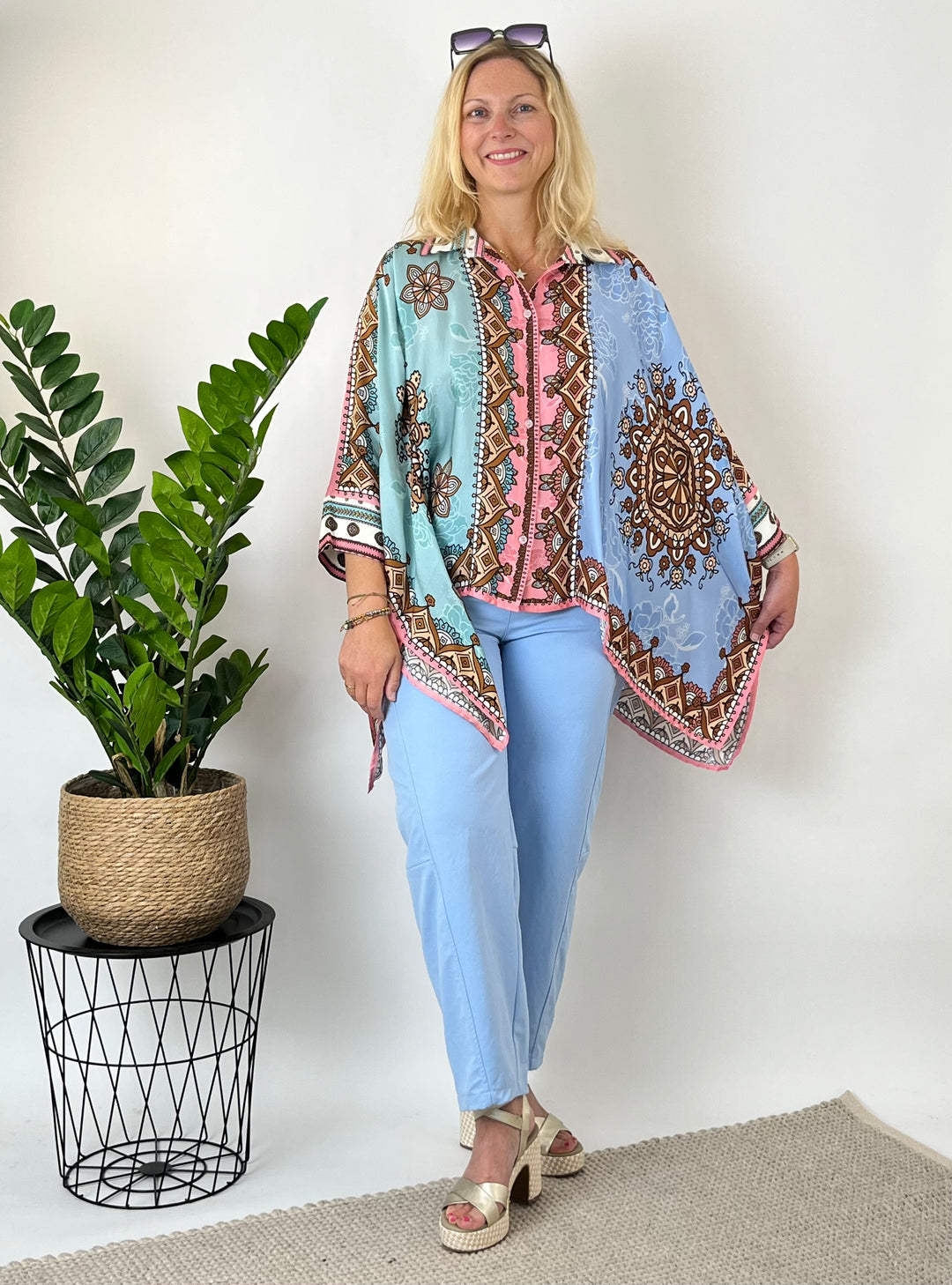 Tunikabluse mit Seide Ornamentprint, rosa-mint von Bella Vita - Mode &amp; Lifestyle