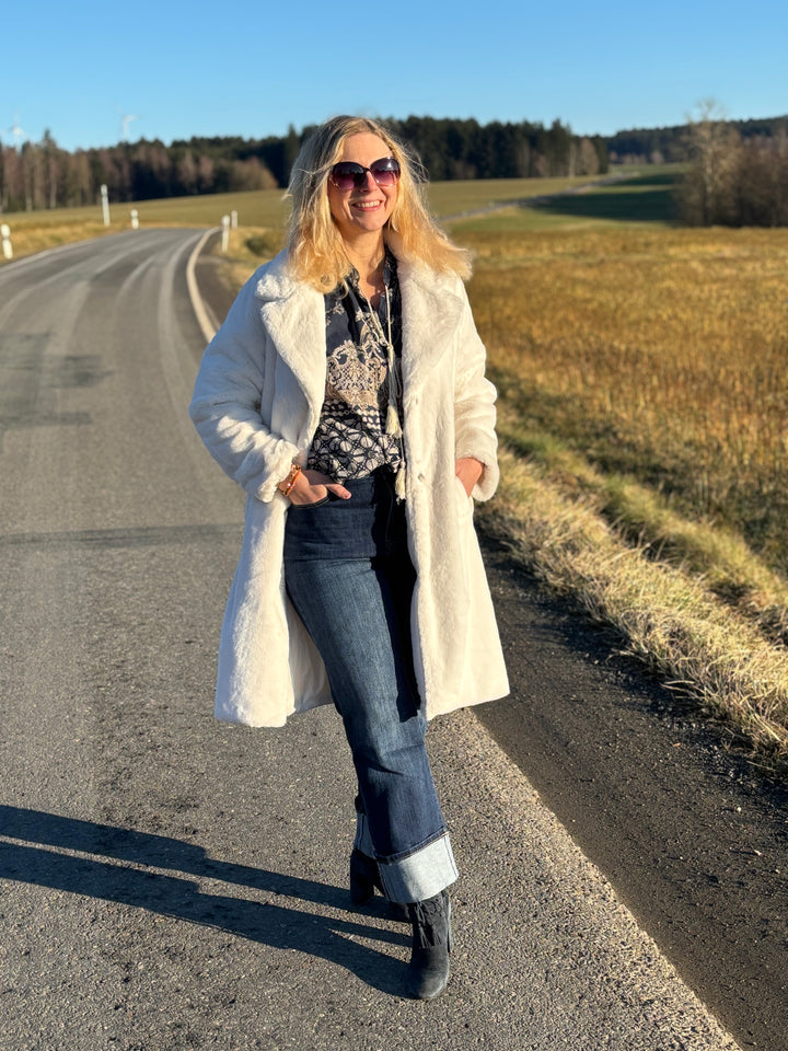 Marlene-Jeans mit Aufschlag, dark blue von Bella Vita - Mode & Lifestyle