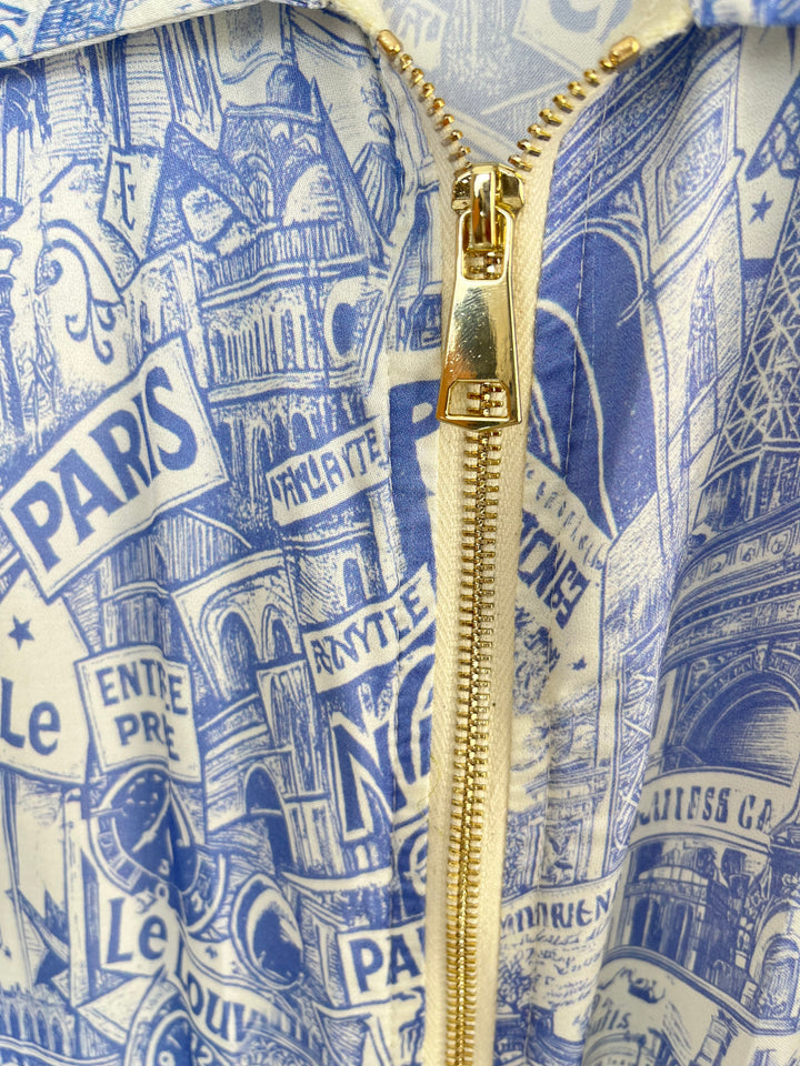 Sommerjacke „Paris Print“ mit Seide, hellblau von Bella Vita - Mode &amp; Lifestyle