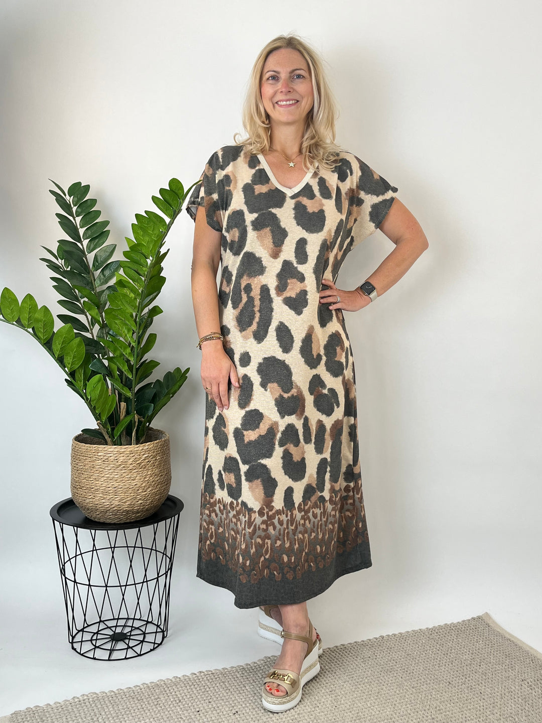 Kleid im Animaldruck, beige-schwarz von Bella Vita - Mode & Lifestyle