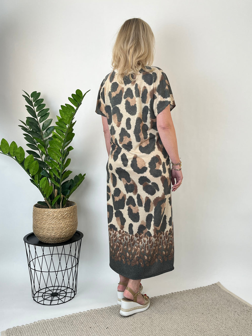 Kleid im Animaldruck, beige-schwarz von Bella Vita - Mode & Lifestyle